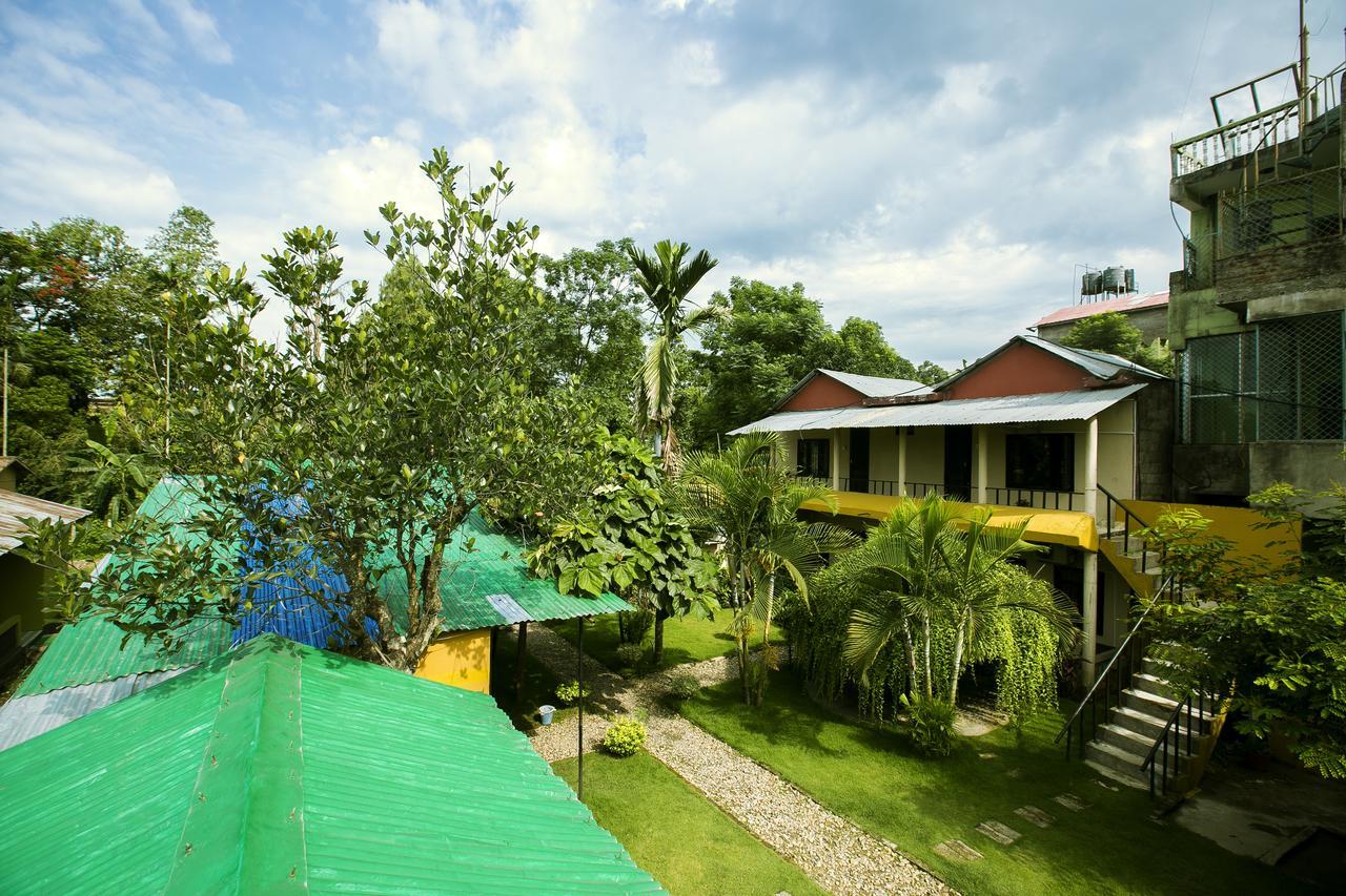 Sauraha Nana Hotel Exterior foto